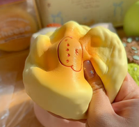 Jouets alimentaires moelleux Zoey Cheese Cake en mousse PU à remontée lente pour le soulagement du stress, nouveauté à presser, vente en gros