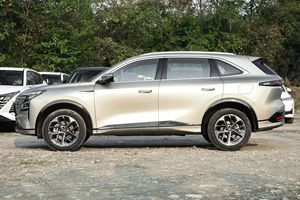 Changan Automobile CS75 PLUS SUV 2024 2025 2026, 5 Puertas, 5 Asientos, Auto de Gasolina de Alta Velocidad, Mejor Precio de Exportación, Tracción 4x4 - Product Image 4