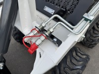 Spedizione Gratuita Mini Caricatore a Ruote Compatto con Motore Importato CE EPA Attrezzatura per Costruzioni e Agricoltura