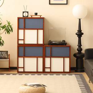 Meuble TV modulaire en bois massif style Bauhaus, coloré et fonctionnel pour salon - Product Image 1