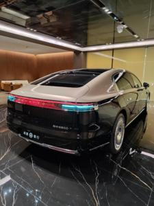 Oferta Especial: Huawei Maextro S800, Nuevo Vehículo Eléctrico Starburst de 5 Plazas, Gran Coche Inteligente con Tracción Total Certificado Starburst de 5 Plazas - Product Image 4