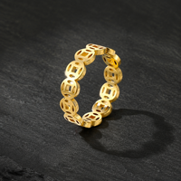 Bague classique d'inspiration asiatique avec pièce de monnaie ancienne, anneau poli à trou carré, en acier inoxydable, disponible en Or, Or rose et Argent, au design culturel