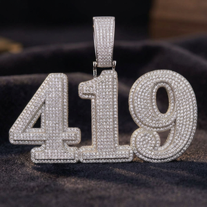 Colgante Religioso Hip Hop Personalizado con Letra y Número de Moissanita, Dije de Eslabón Cubano con Microincrustaciones, Chapado en Rodio, Plata 925, Regalo de Joyería - Product Image 2