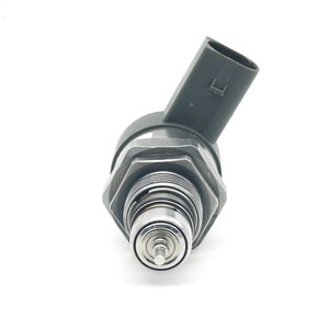 Valvola di riduzione della pressione del carburante diretta in fabbrica modello 0281002859 0281006003 057130764H per Audi Skoda VW <span class=keywords><strong>Golf</strong></span> Caddy Jetta 2.0 <span class=keywords><strong>TDI</strong></span> - Product Image 2