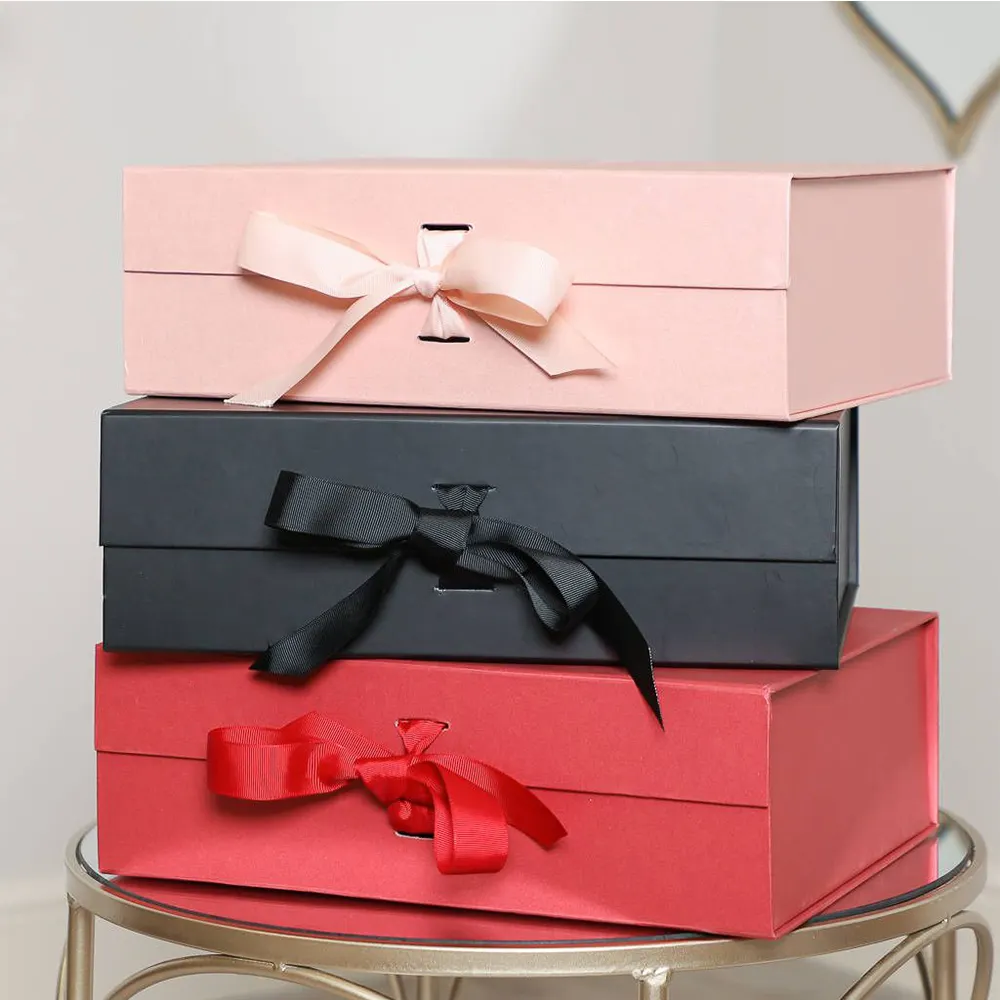 कस्टम लोगो गुलाबी रिबन तह लक्जरी कठोर पैकेजिंग बड़े चुंबकीय बाधा उपहार बॉक्स