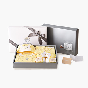 Set <span class=keywords><strong>Regalo</strong></span> Multi-Pezzo di Abbigliamento in Cotone per Neonati - Design Leggero per Tutte le Stagioni, Unisex, Pratico per 100 Giorni e 100 Anni - Product Image 2