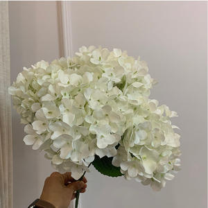<span class=keywords><strong>Bouquet</strong></span> d'hortensias <span class=keywords><strong>en</strong></span> soie artificielle fait à la main <span class=keywords><strong>de</strong></span> haute qualité pour mariage et décoration intérieure Noël et fête des mères - Product Image 2