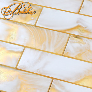 Mosaïque murale en verre premium doré nuageux, nouveau style, décoration intérieure, superbe crédence pour villa, design magnifique - Product Image 1