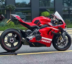 Utilisé pour <span class=keywords><strong>Ducati</strong></span> <span class=keywords><strong>V4</strong></span>. Moteur parfait, apparence super cool, moto sportive d'occasion de haute qualité - Product Image 1