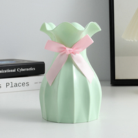 Vases à fleurs en plastique incassable Duo Fu, à bords côtelés et festonnés, avec ruban satiné, mini centre de table pastel, décoration de mariage et de maison