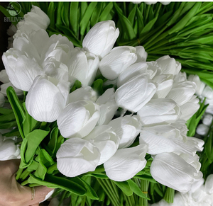 Noir 14 "Fleurs De Tulipes En Latex Artificielles Real Touch Faux Fleurs pour La Décoration De La Maison Fleurs Artificielles En Soie En Vrac Tulipe - Product Image 5