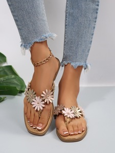 Ladies Casual <b>Beach</b> Flip Flops Daisy Flower Decor Flat <b>Thong</b> Sandals Summer Outdoor Walking Slippers - Product Image 4