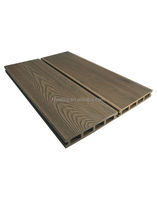 Planches de terrasse en bois pour l'extérieur Planches de terrasse en bois pour plancher en bois Planche de terrasse en plastique composite Planche résistante aux intempéries en bois composite