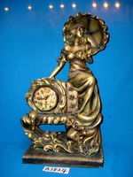 Horloge de bureau en résine Art Déco antique, décoration pour femmes, mouvement électronique à quartz, affichage à aiguilles, décoration de Noël