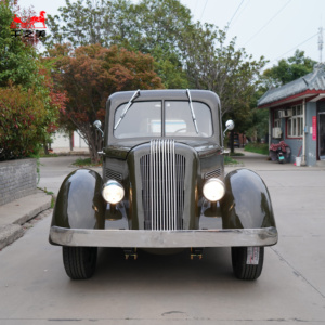 Voiture électrique rétro vert foncé brillant pour villas, pelouses, hôtels, mariages, tournages, tourisme et transport – Modèle <span class=keywords><strong>Pontiac</strong></span> 1935 - Product Image 3