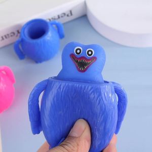 ของเล่นบีบคลายเครียดรูปมอนสเตอร์สีน้ำเงินและแดง ขนาด 13 ซม. รุ่นใหม่ ตลกๆ ทำจากซิลิโคน สำหรับเด็ก ผู้ใหญ่ และเพื่อนๆ อายุ 6 ปีขึ้นไป - Product Image 3