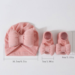 All'ingrosso neonato in maglia di cotone colorato con fiocco lavorato a maglia Set di calzini per il cappello per la testa del bambino adatto per 0-12 mesi - Product Image 1