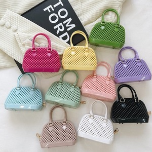 Nouveau <span class=keywords><strong>sac</strong></span> à main mini en PVC effet gelée pour l'été 2026, <span class=keywords><strong>sac</strong></span> à bandoulière tendance best-seller avec fermeture éclair et design ajouré pour enfants - Product Image 1