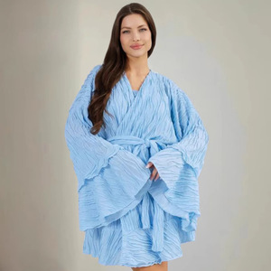 Set Pigiama da Donna con Top a Fascia e Pantaloncini, Completo Intimo Femminile in Maglia Plissettata Senza Spalline, Vestaglia da Notte in 3 Pezzi - Product Image 2