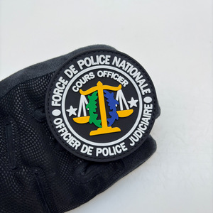 正义之秤 morale <span class=keywords><strong>patch</strong></span> PVC 软橡胶夜光魔术贴臂章，适用于户外背包、夹克和街头服饰 - Product Image 3