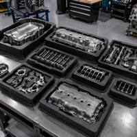 Plateau thermoformé sur mesure pour pièces automobiles, plateau automobile robuste, plateau en plastique OEM pour le stockage des composants moteur