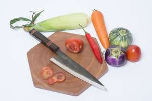 Cuchillo de Chef de 9.4 Pulgadas de Nuevo Diseño y Buena Calidad - Gyuto 240 - Cuchillo Forjado a Mano con Mango de Madera de Ébano y Palisandro - Product Image 3