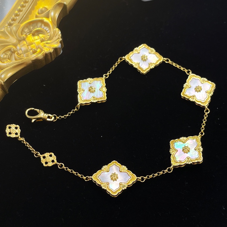 Gold Chain-Whith