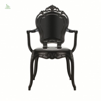 Chaise de salle à manger de couleur noire, nouveau design moderne, bon marché, en plastique, vente en gros