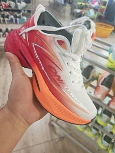 Chaussures de sport pour adultes de haute qualité, styles variés, en gros, pour hommes, en stock - Product Image 3