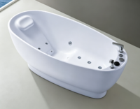 Baignoire ovale autoportante en acrylique, baignoire de trempage équipée d'un robinet et d'une douchette pour salle de bain