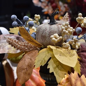 Mini Ramilletes de Calabaza, Hojas de Arce y Bayas Artificiales para Decoración de Otoño, Halloween y Acción de Gracias - Product Image 1