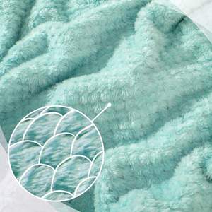 Nuevo conjunto de máscara de ojos 4 en 1 a precio barato, tapón para los oídos, almohada de cuello en forma de <span class=keywords><strong>U</strong></span> de viaje y soporte manta de viaje de franela lavable - Product Image 3