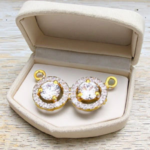 Dainty Minimalist Collier à pendentif fin en or 22K avec breloque initiale Bijoux de style superposé pour femmes - Product Image 1