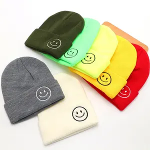 Gorro azul metálico de un solo puño con gorros con logotipo personalizado gorro para mujer