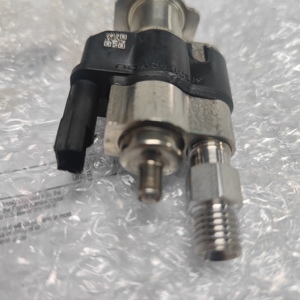 Chất Lượng Tốt Phụ Tùng Ô Tô <span class=keywords><strong>Diesel</strong></span> <span class=keywords><strong>Injector</strong></span> <span class=keywords><strong>Nozzle</strong></span> 13537585261-09 13538616079 Phù Hợp Cho BMW 1 2 3 4 5 6 7 X5 X6 Z4 - Product Image 3