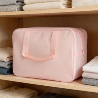 Sac de toilette en PVC écologique transparent couleur pure avec grande fermeture éclair, poignée souple, durable et résistant à l'eau pour le voyage et le maquillage
