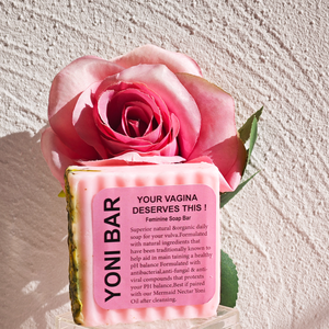 Jabón Yoni vegano hecho a mano de primera calidad para el equilibrio del pH Suave pero eficaz Higiene íntima diaria Cuidado femenino natural - Product Image 3