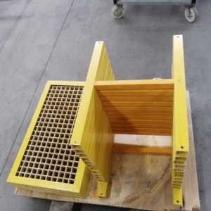 Poutre de support en PRF multi-cavités extrudée, poutre structurelle en fibre de verre isolée anti-corrosion pour support de <span class=keywords><strong>grille</strong></span> de colombier - Product Image 1