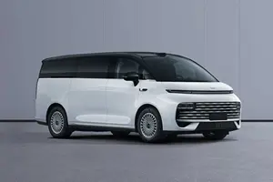 2026 Galaxy V900 Golden Glow Edición Limitada PHEV SUV de Lujo Coleccionable - Product Image 4