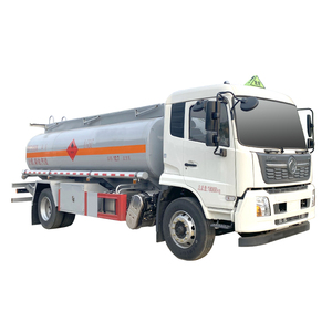 Nuevo Precio Bajo, Camión Cisterna CLW HOWO 4X2, 9 Metros Cúbicos, 165HP, Caja de Cambios Manual de 8 Velocidades para Transporte de Líquidos Combustibles - Product Image 1