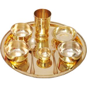Ensemble de vaisselle en laiton indien traditionnel magnifiquement fabriqué à la main 16 pièces Thali assiette bols verres cuillère vaisselle cadeau - Product Image 3