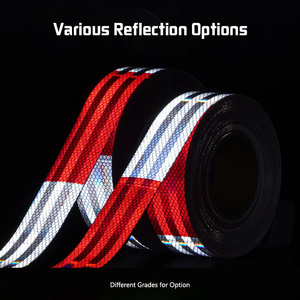 Nastro Riflettente Adesivo DOT C2 Rosso e Bianco per Camion e Rimorchi, Sicurezza Retroriflettente ECE 104R, Impermeabile, Vendita all'Ingrosso - Product Image 3
