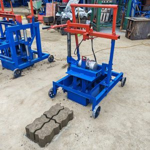 Máquina Bloquera Móvil 2-45 Super Mobile, Fácil <span class=keywords><strong>de</strong></span> Operar, Produce <span class=keywords><strong>Bloques</strong></span> <span class=keywords><strong>de</strong></span> Hormigón Resistentes en Cualquier Lugar y en Cualquier Momento - Product Image 6