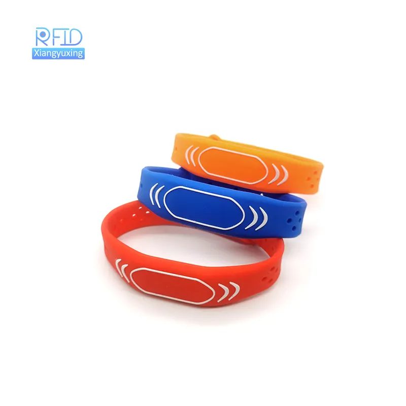 Prix d'usine bracelets en silicone nfc étanches bracelet rfid n215 bandes nfc