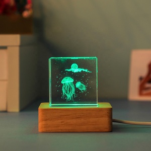 Tinh thể sứa ánh sáng 4cm 5cm Khối pha lê ánh sáng ban đêm <span class=keywords><strong>USB</strong></span> hoạt động Vuông Sáng gỗ cơ sở đèn cho trẻ em phòng trang trí nội thất - Product Image 2