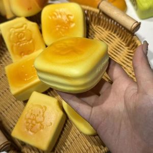 NOUVEAU Jouet Squishy en PU collant, série de biscuits cuits, viral sur Instagram, à thème alimentaire, anti-stress pour enfants et adultes, améliore l'humeur et favorise la thérapie - Product Image 3