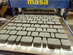 Molde <span class=keywords><strong>de</strong></span> <span class=keywords><strong>bloque</strong></span> <span class=keywords><strong>de</strong></span> cemento reforzado <span class=keywords><strong>de</strong></span> alta resistencia directo <span class=keywords><strong>de</strong></span> fábrica, molde inteligente <span class=keywords><strong>de</strong></span> Alemania <span class=keywords><strong>de</strong></span> nuevo equipo <span class=keywords><strong>de</strong></span> producción <span class=keywords><strong>de</strong></span> Material <span class=keywords><strong>de</strong></span> pared - Product Image 4