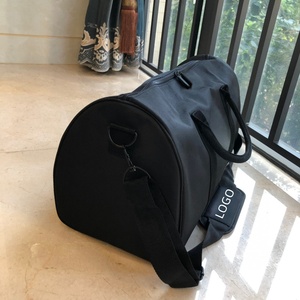 Nouveau sac cadeau <span class=keywords><strong>de</strong></span> rachat <span class=keywords><strong>de</strong></span> points <span class=keywords><strong>de</strong></span> compteur <span class=keywords><strong>de</strong></span> logo <span class=keywords><strong>de</strong></span> grand nom sac <span class=keywords><strong>de</strong></span> <span class=keywords><strong>voyage</strong></span> unisexe sports <span class=keywords><strong>de</strong></span> plein air sac <span class=keywords><strong>de</strong></span> sport <span class=keywords><strong>de</strong></span> grande capacité - Product Image 2