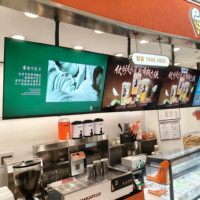 Panneau d'affichage à cristaux liquides de restaurant LED suspendue panneau de menu dynamique pour la décoration de publicité de restaurant de magasin de voiture haute résolution