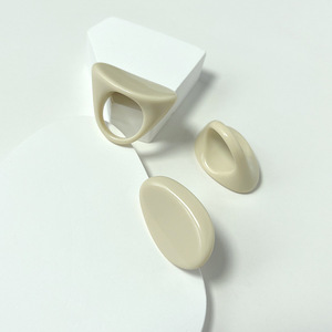 Qijun Ins Style New Special-Shaped <strong>Resin</strong> Casting Artistic Irregular Ring <strong>Strip</strong> Personality Jewelry - Product Image 5